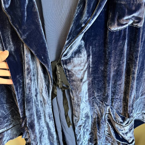 SLEEPING WITH JACQUES The Bon Vivant belted piped velvet robe and pants - Picture 15 of 15